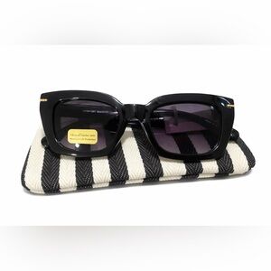 House of Harlow 1960 Sunglasses Black Square UV Protection w/ Case